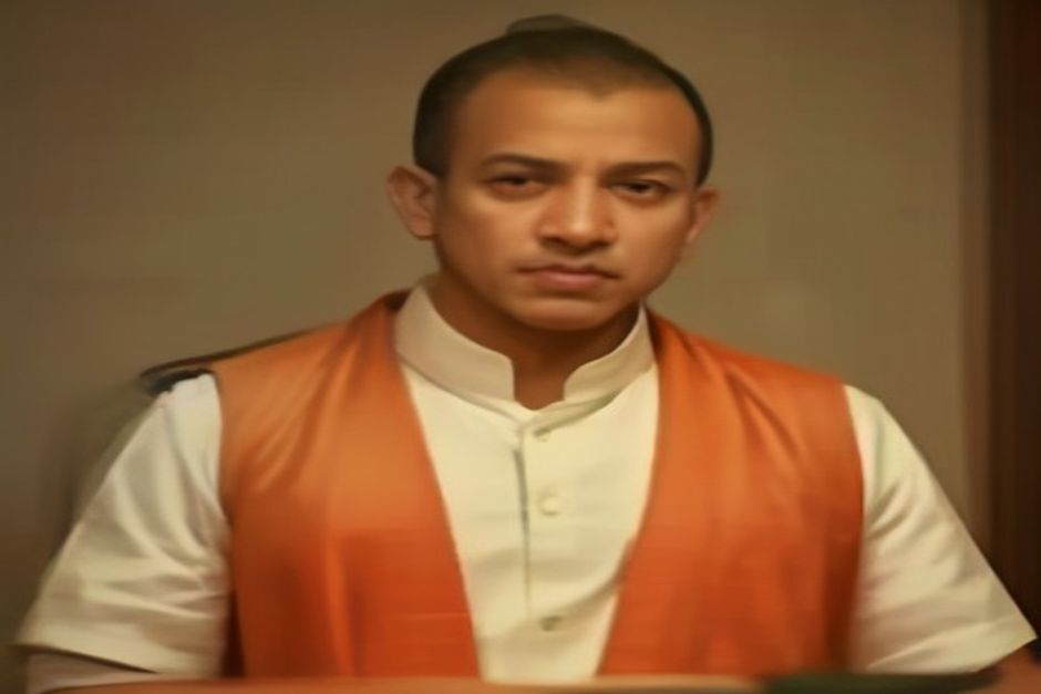 UP CM Attacks SP Over Family Politics