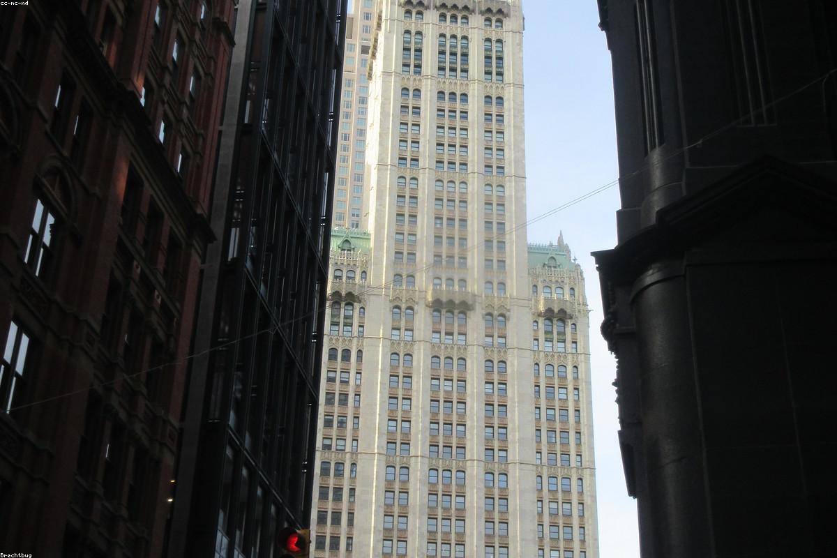 US VP Vance Lands in Pakistan for Historic Peace Talks