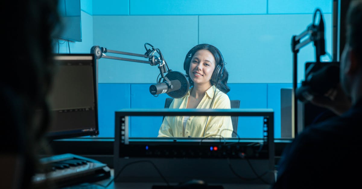 Radio Shake-Up: Who's Next for Scott Mills' Iconic Slot?